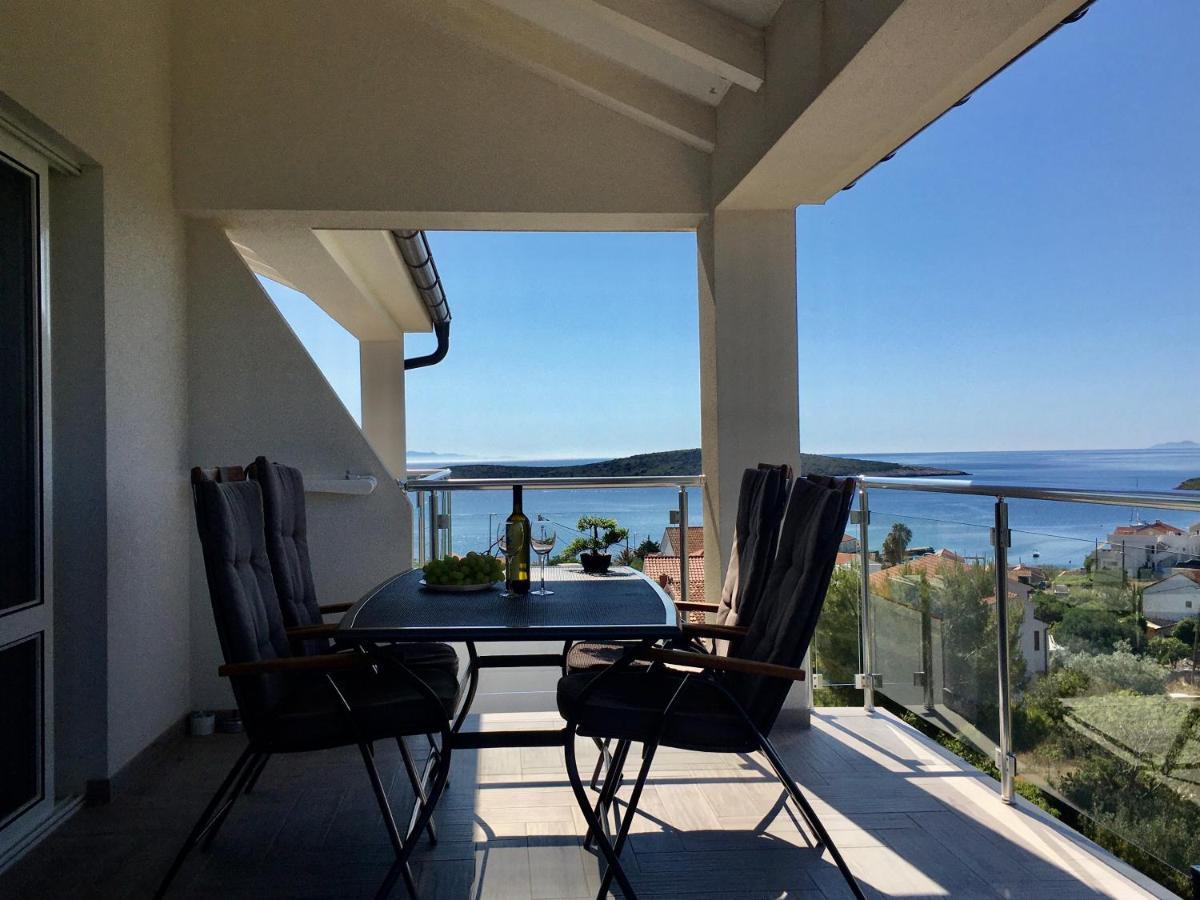 Ada Vis Apartments Buitenkant foto