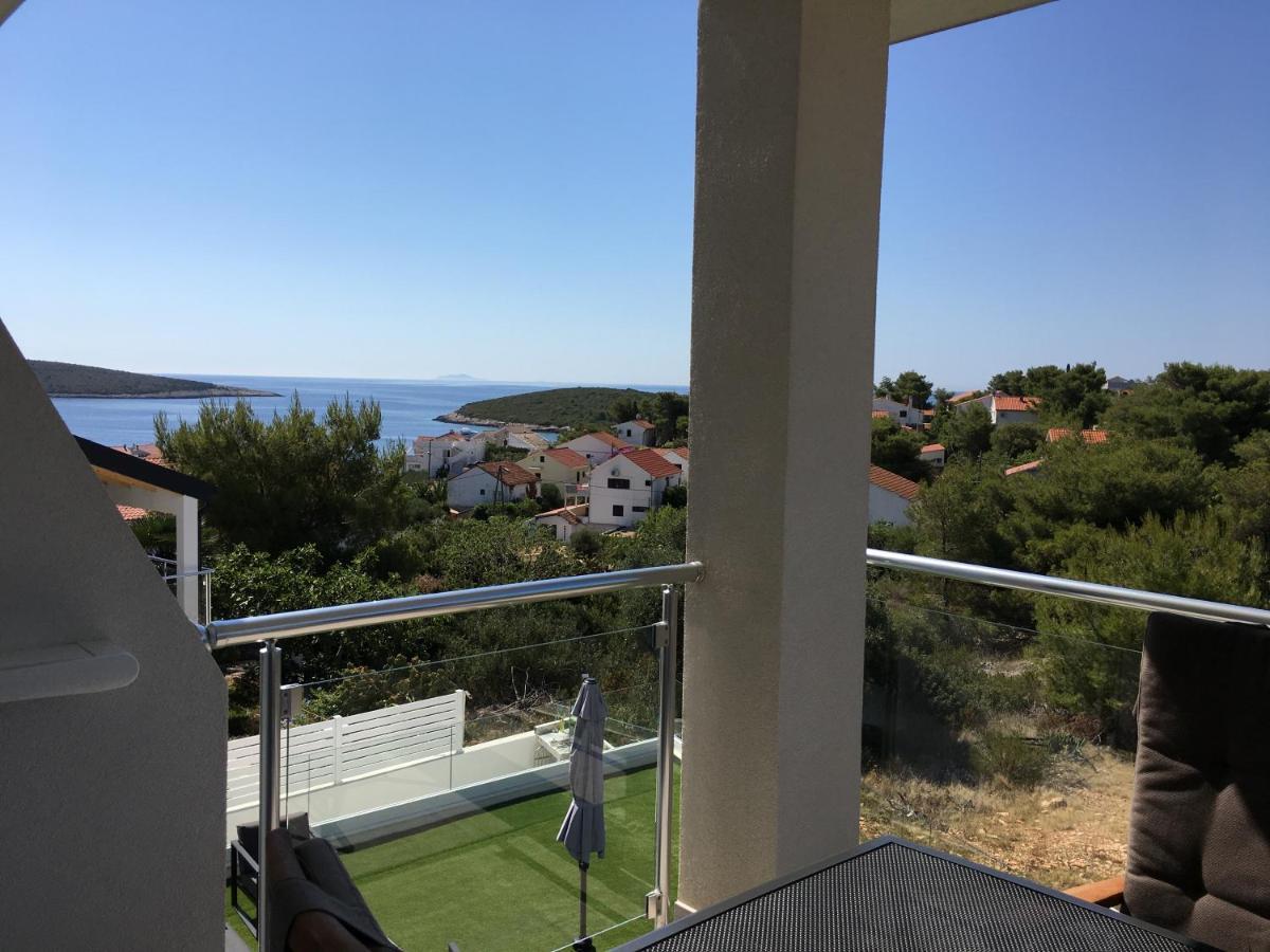 Ada Vis Apartments Buitenkant foto
