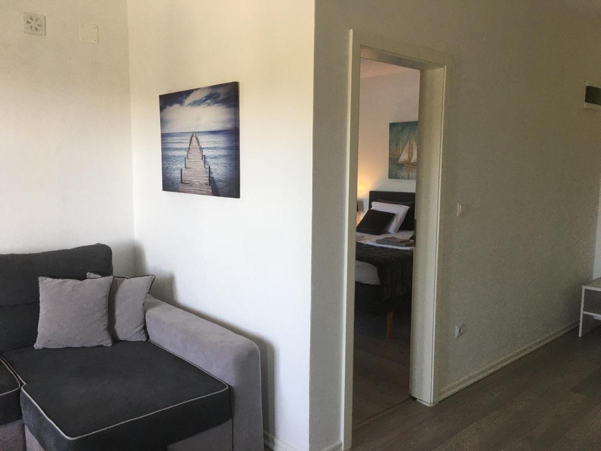 Ada Vis Apartments Buitenkant foto