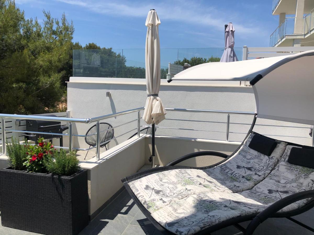 Ada Vis Apartments Buitenkant foto