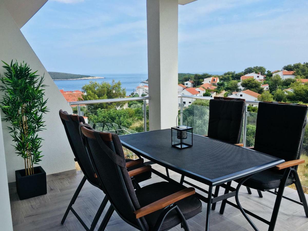 Ada Vis Apartments Buitenkant foto