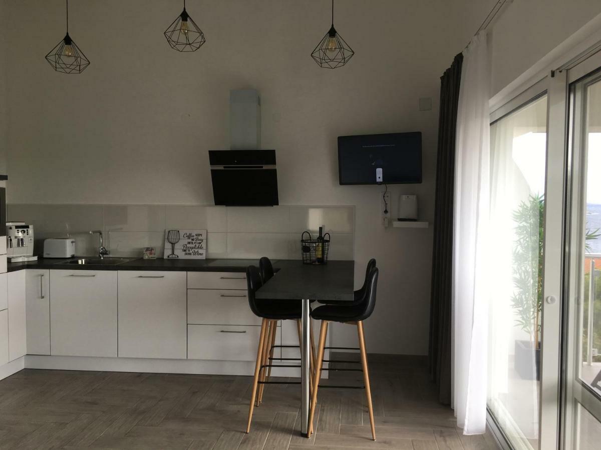 Ada Vis Apartments Buitenkant foto