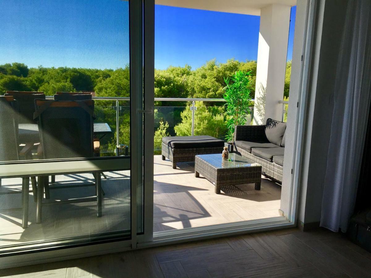 Ada Vis Apartments Buitenkant foto