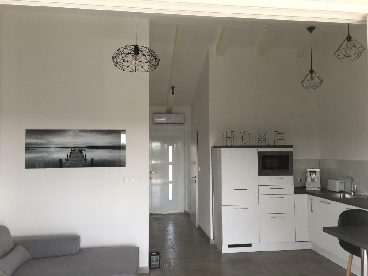 Ada Vis Apartments Buitenkant foto