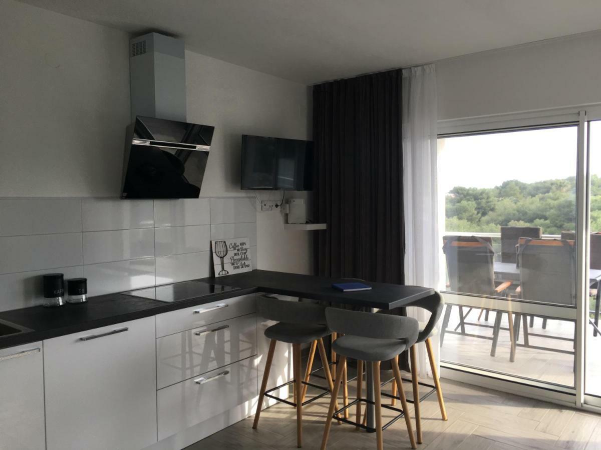 Ada Vis Apartments Buitenkant foto